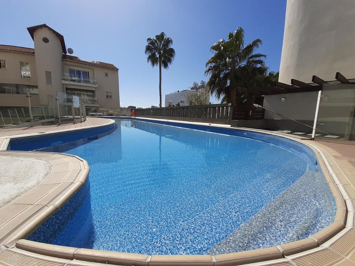 City Flats 2 Bedroom Apartment Larnaka Exterior foto